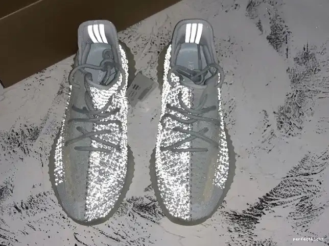 Cloud Yeezy Boost Reflective Adidas White 350 V2 FW5317 0701